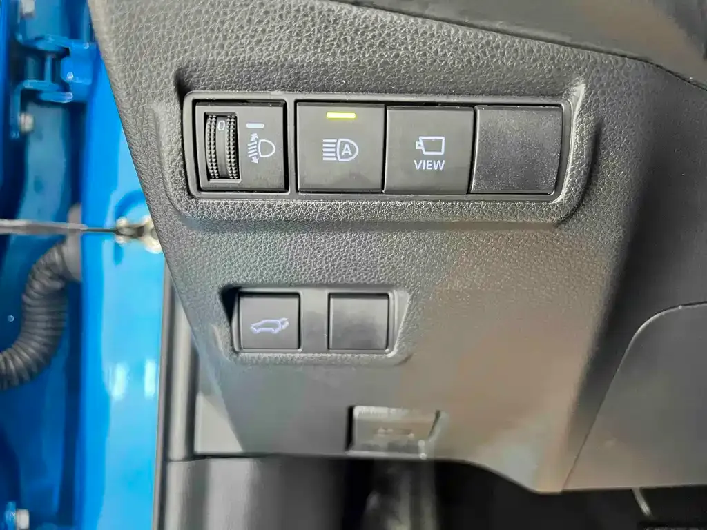 Toyota Frontlander 2022 из CN, фото 10