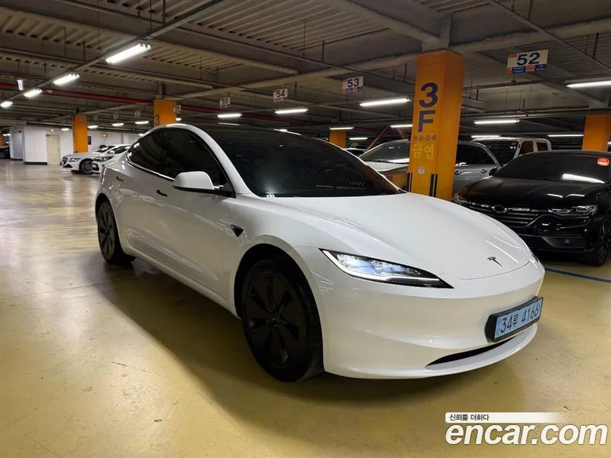 Tesla Model 3 2024 из KR, фото 3