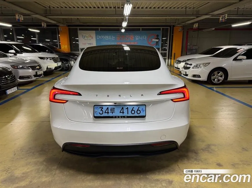 Tesla Model 3 2024 из KR, фото 4