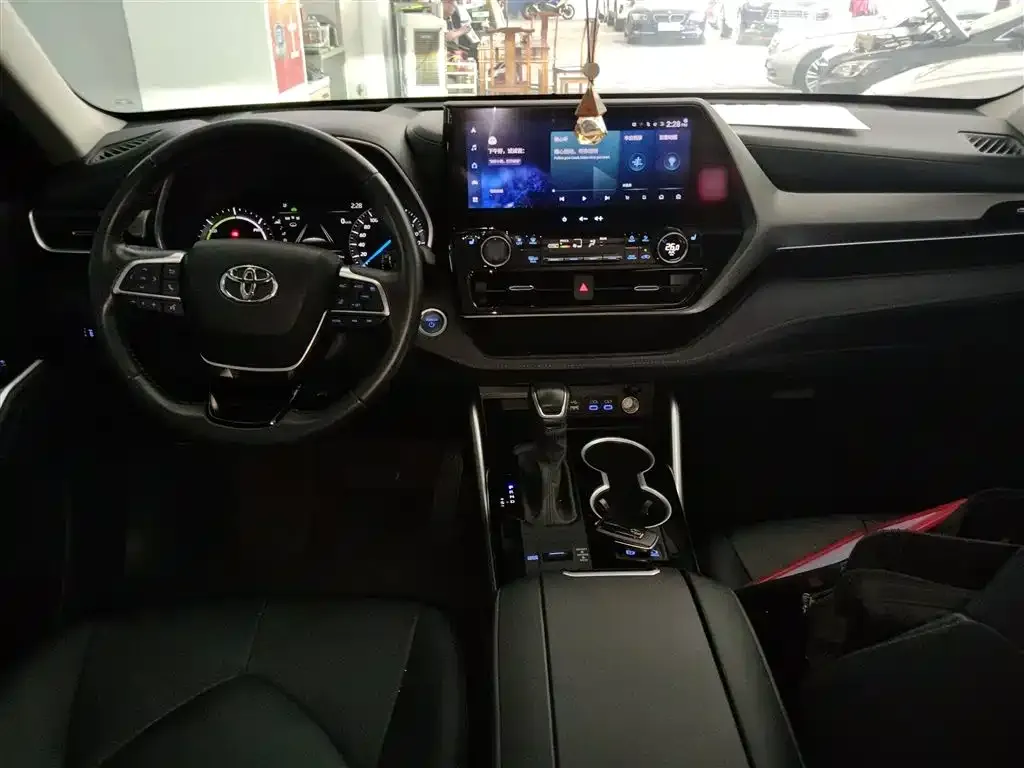 Toyota Highlander 2023 из CN, фото 10