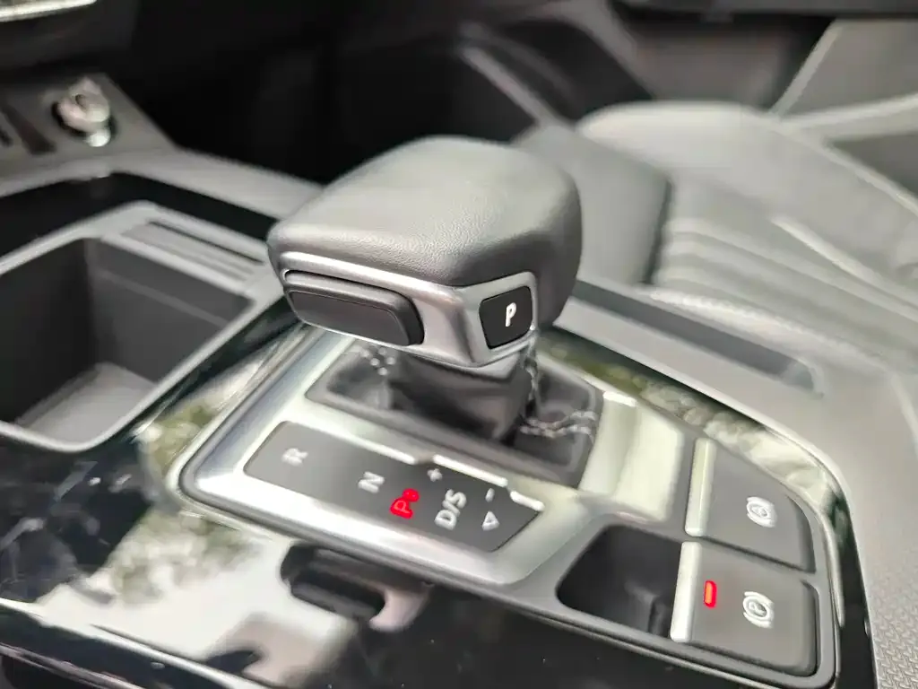 Audi Q5L 2023 из CN, фото 10