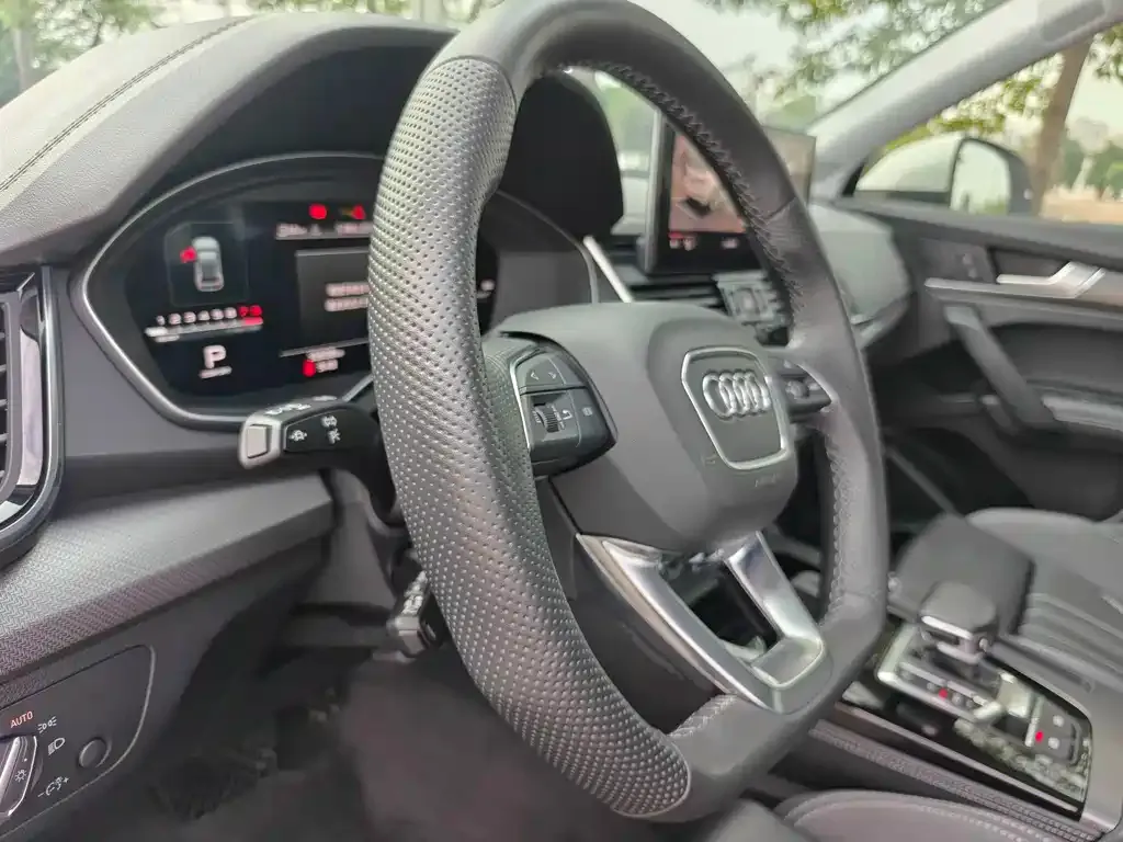 Audi Q5L 2023 из CN, фото 9