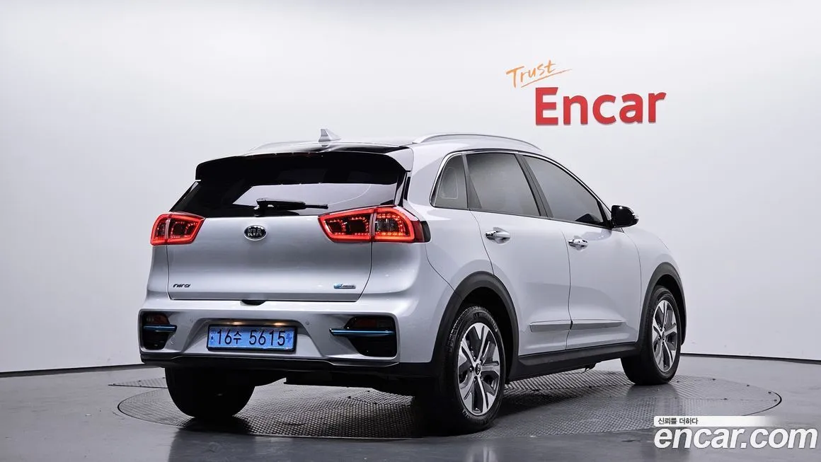 Kia Niro 2021 из KR, фото 2