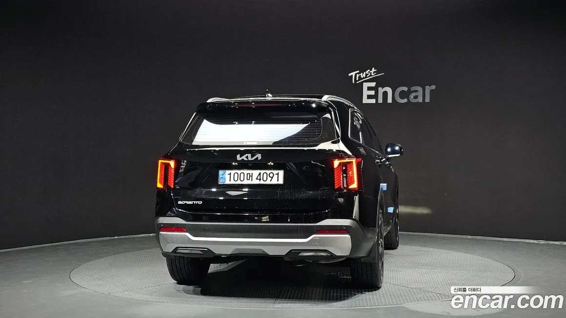 Kia Sorento — фото 4