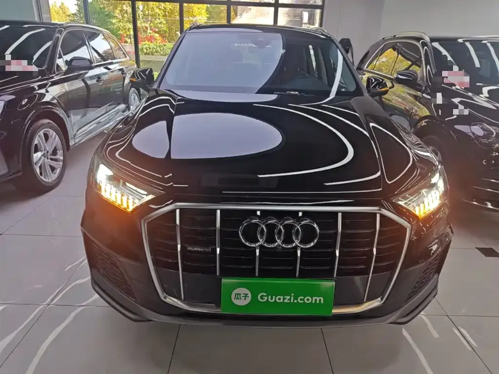 Audi Q7 2023 из CN, фото 3