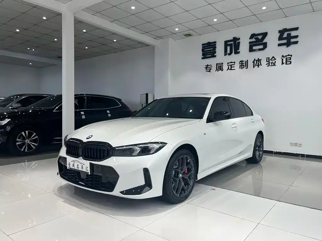 BMW 3 Series 2024 из CN, фото 1