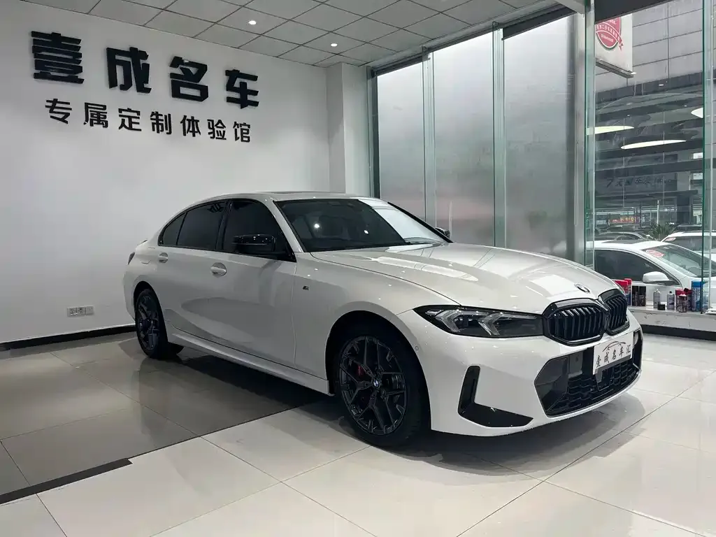 BMW 3 Series 2024 из CN, фото 3
