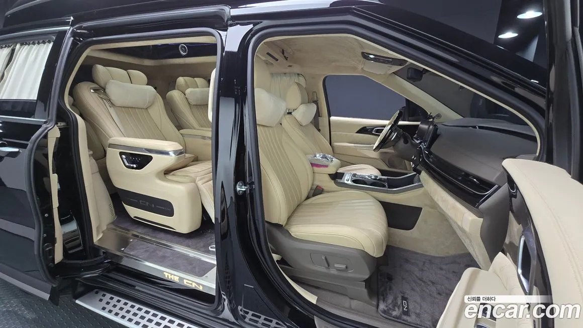 Kia Carnival — фото 10