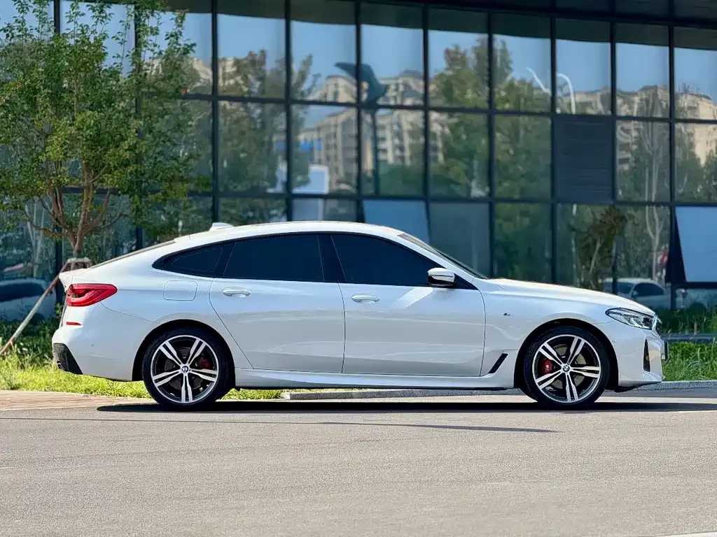 BMW 6 Series GT 2023 из CN, фото 4