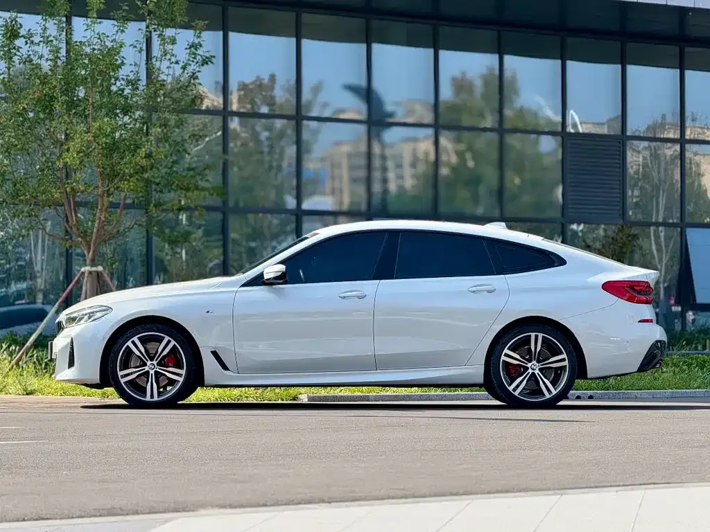 BMW 6 Series GT 2023 из CN, фото 5