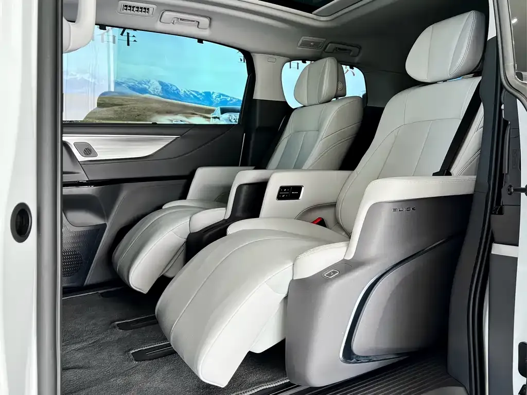 Buick GL8 2025 из CN, фото 10