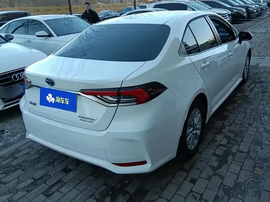 Toyota Corolla 2023 из CN, фото 3
