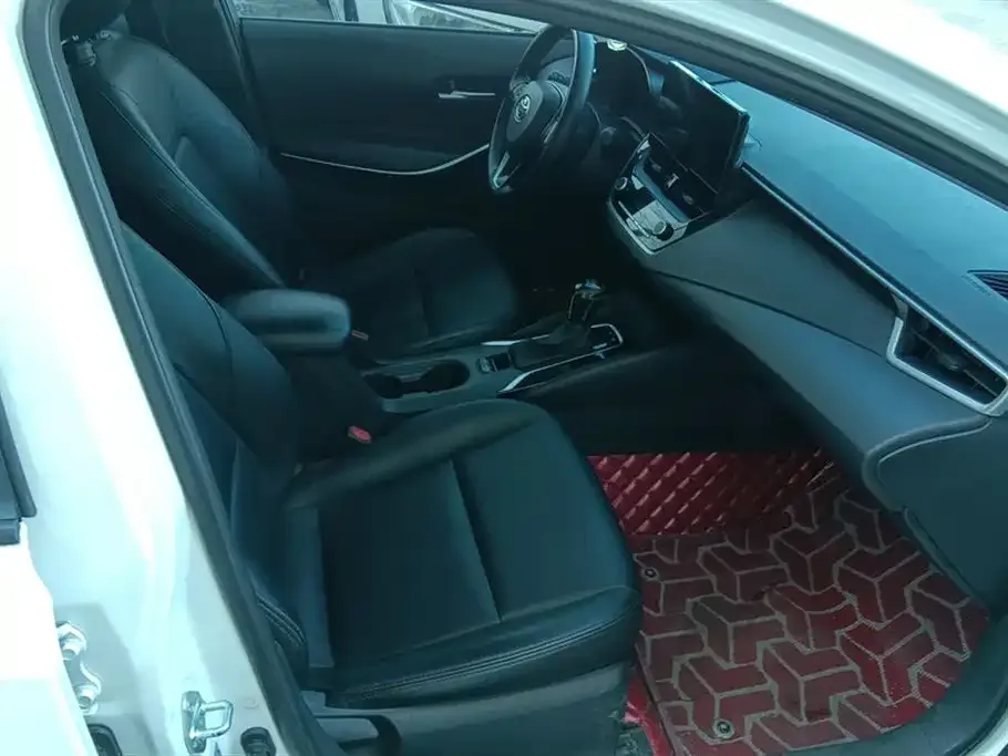 Toyota Corolla 2023 из CN, фото 8