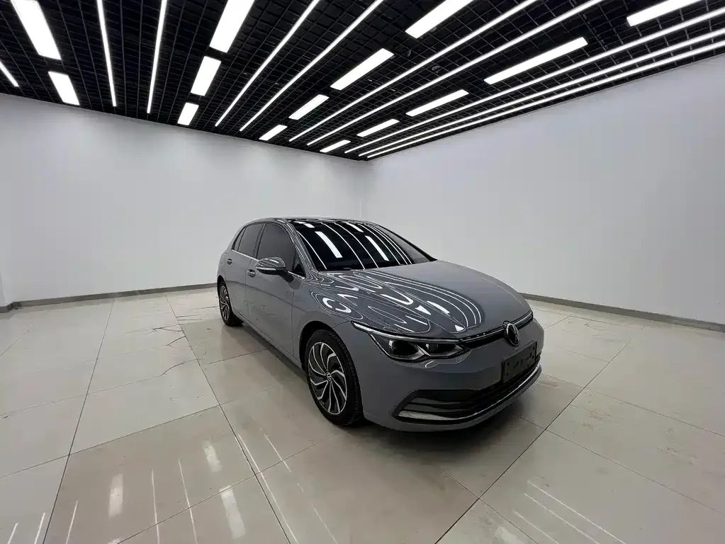 Volkswagen Golf 2023 из CN, фото 3