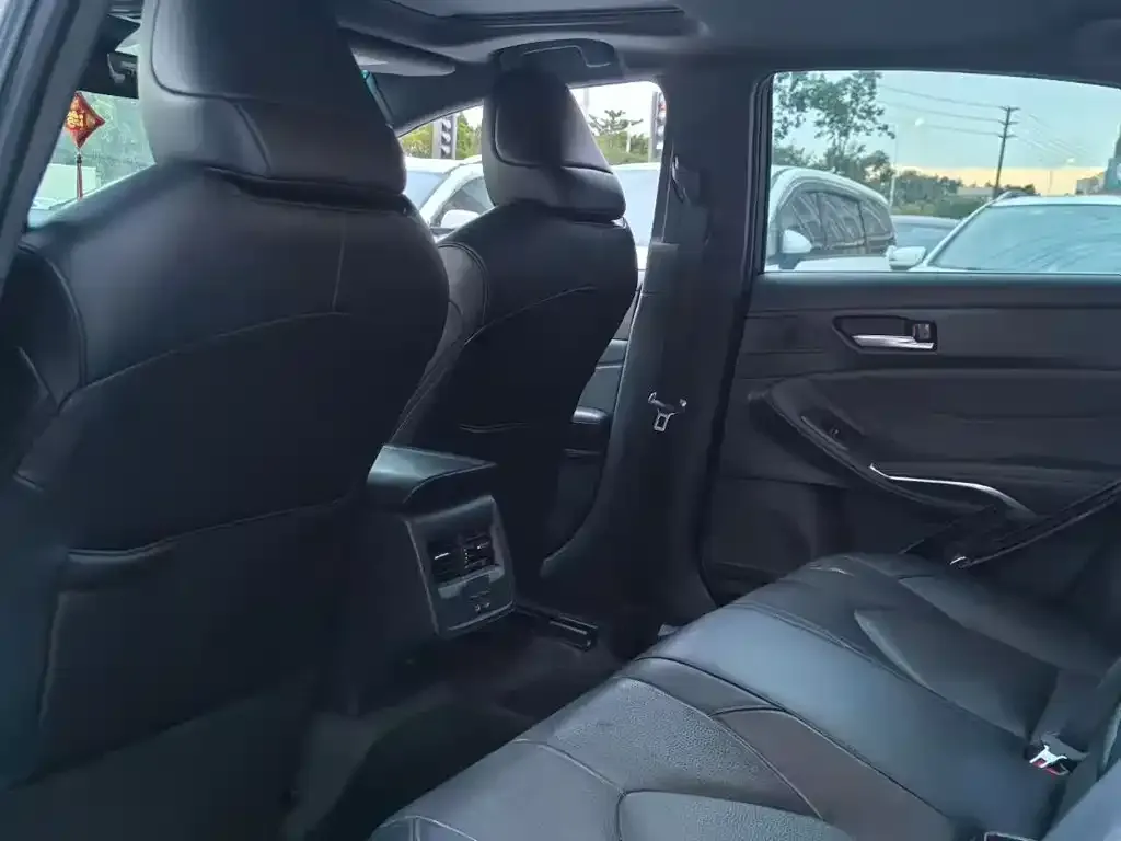 Toyota Avalon 2022 из CN, фото 7