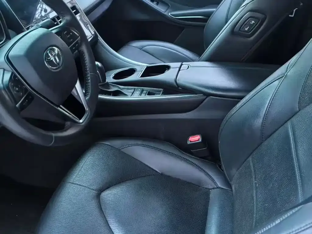 Toyota Avalon 2022 из CN, фото 8