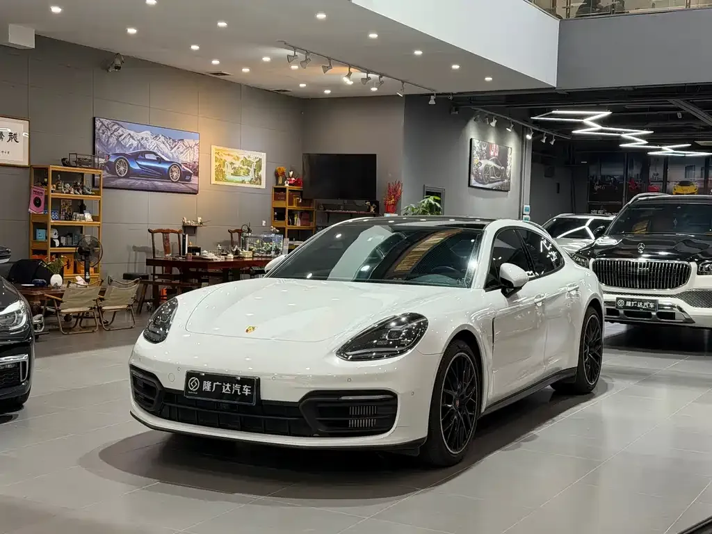 Porsche Panamera 2023 из CN, фото 1