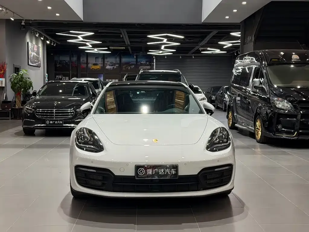 Porsche Panamera 2023 из CN, фото 2