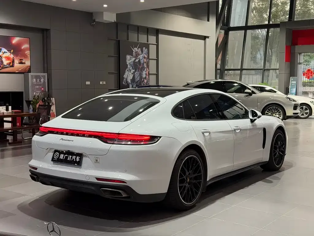 Porsche Panamera 2023 из CN, фото 4