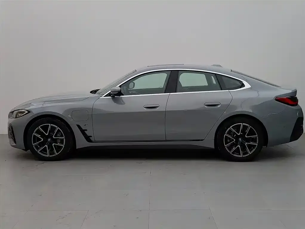 BMW i4 2025 из CN, фото 3