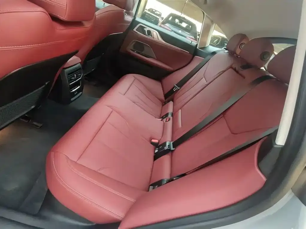 BMW i4 2025 из CN, фото 9