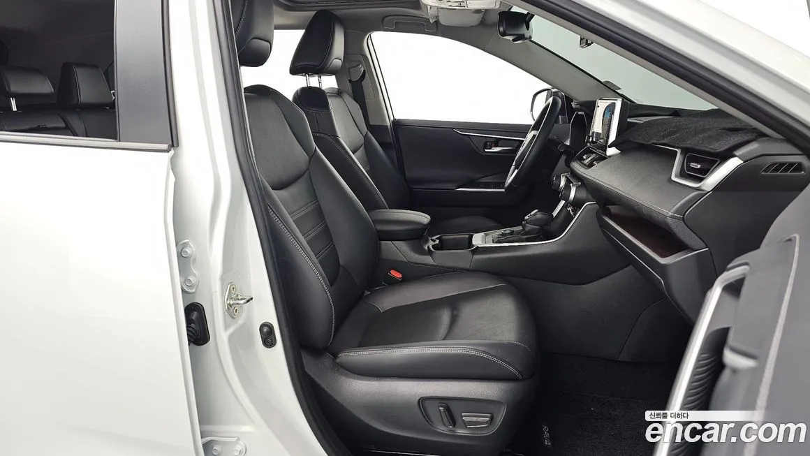 Toyota RAV4 2024 из KR, фото 10