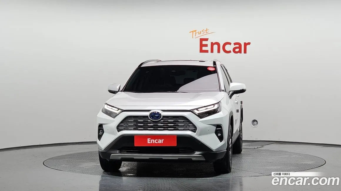Toyota RAV4 2024 из KR, фото 3
