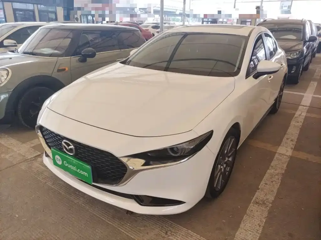 Mazda 3 Axela 2022 из CN, фото 2