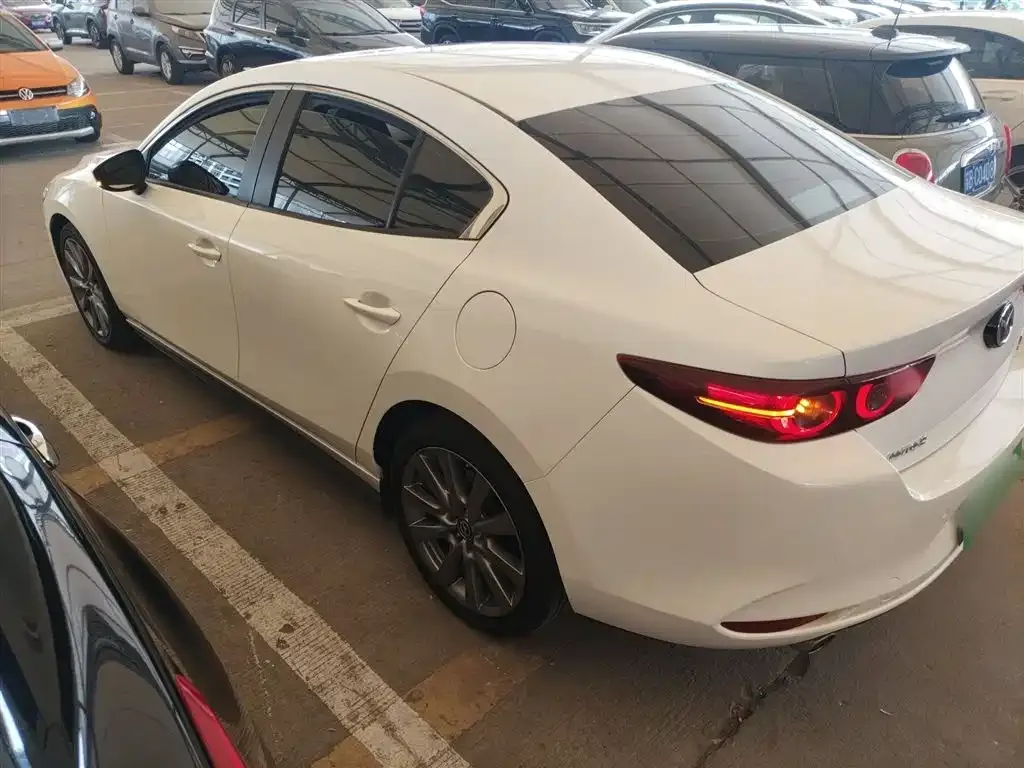 Mazda 3 Axela 2022 из CN, фото 5