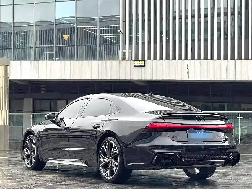 Audi A7L 2023 из CN, фото 4