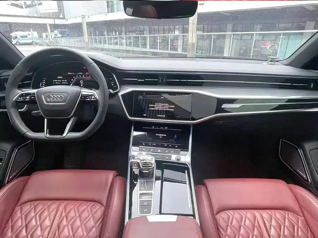 Audi A7L 2023 из CN, фото 6