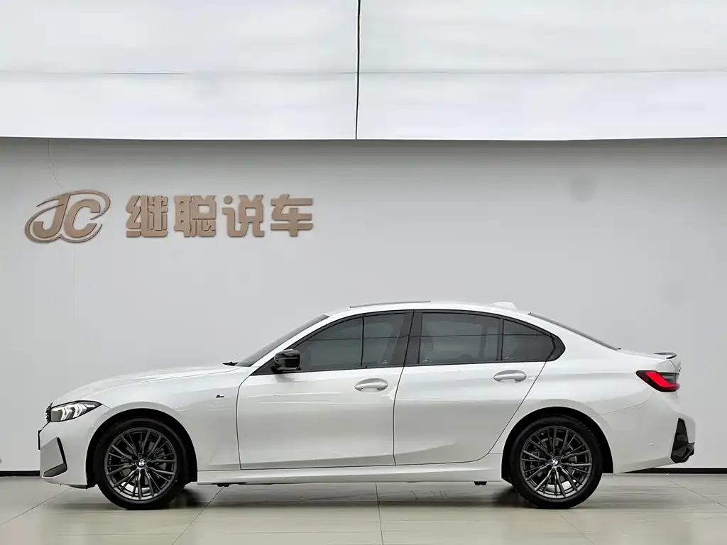 BMW 3 Series 2024 из CN, фото 3