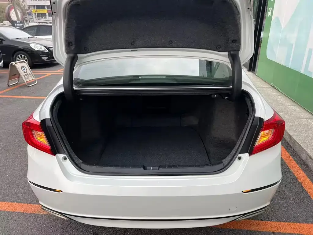 Honda Accord 2021 из CN, фото 7