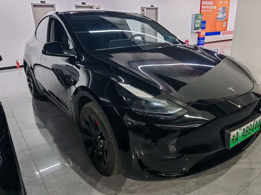 Tesla Model Y 2023 из CN, фото 1