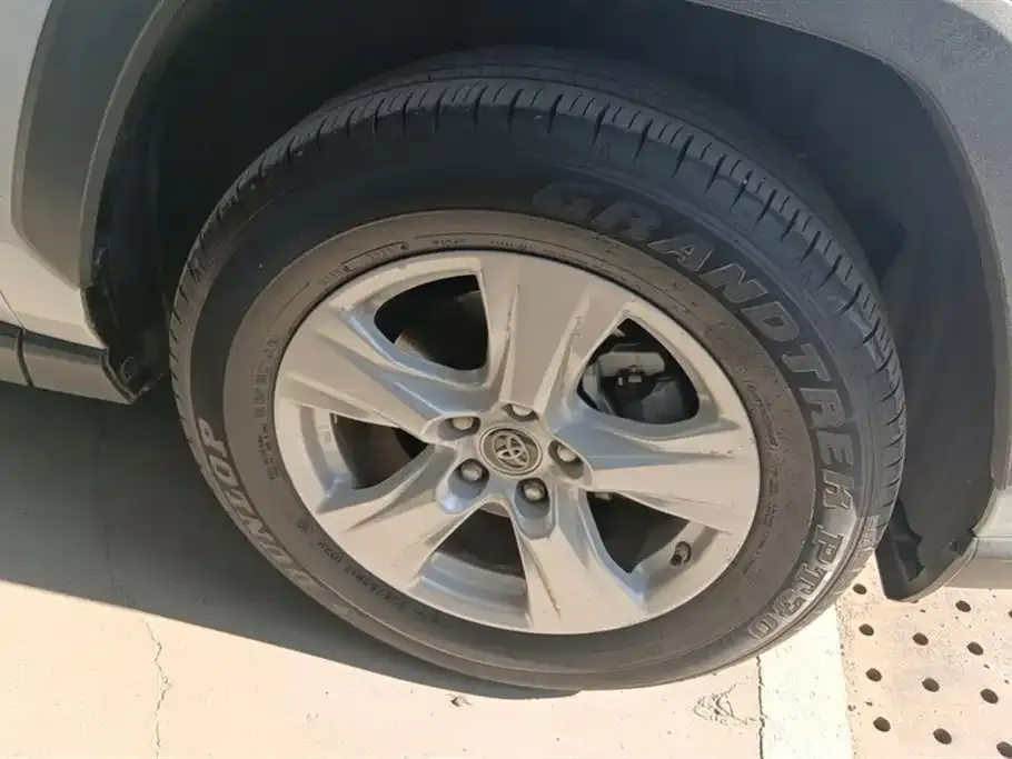 Toyota RAV4 2021 из CN, фото 6