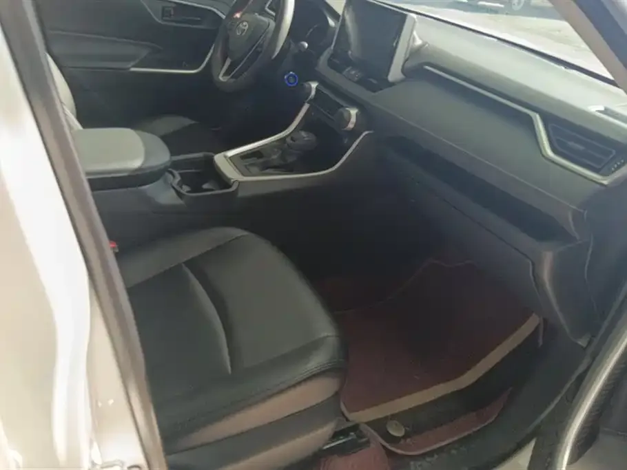 Toyota RAV4 2021 из CN, фото 8