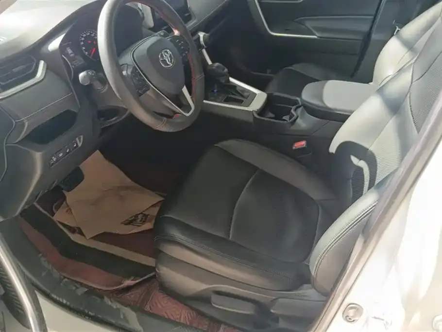 Toyota RAV4 2021 из CN, фото 9