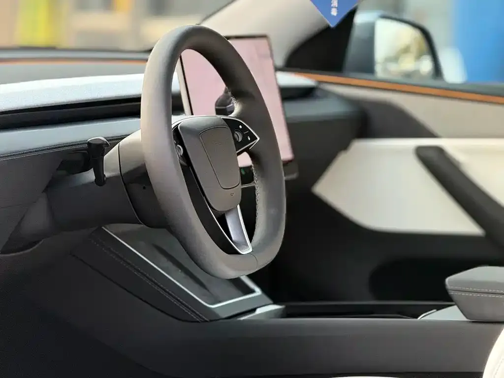 Tesla Model Y 2025 из CN, фото 5