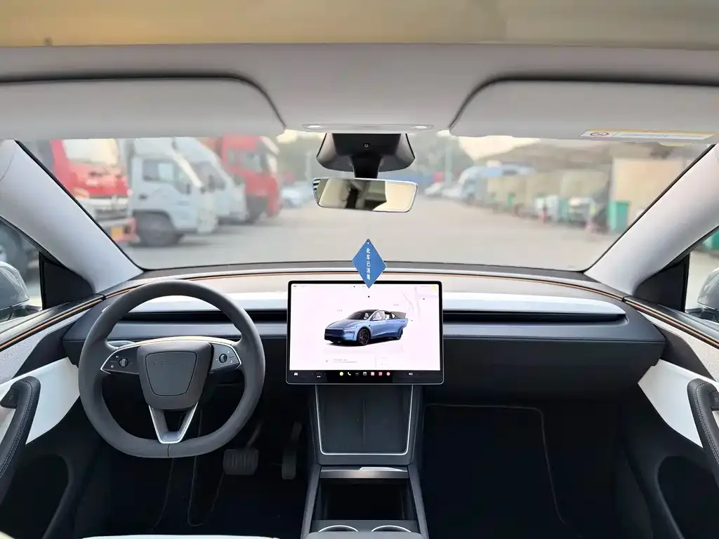 Tesla Model Y 2025 из CN, фото 7