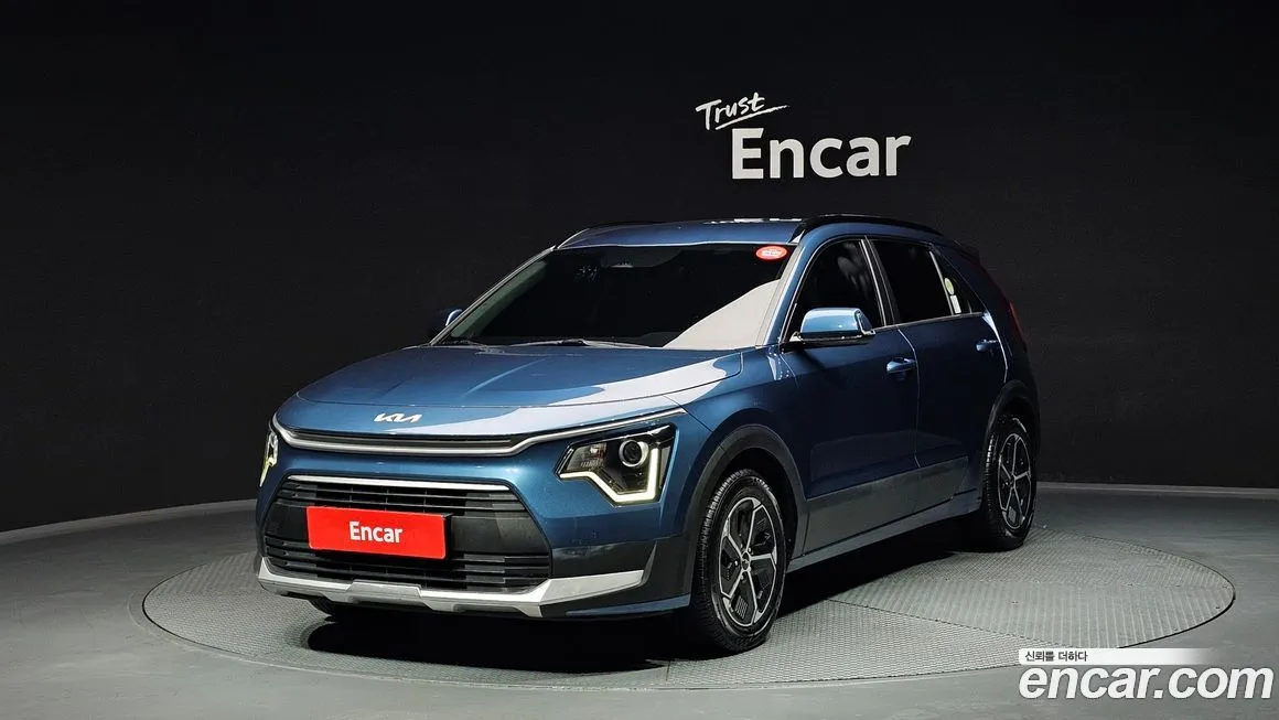 Kia Niro — фото 1