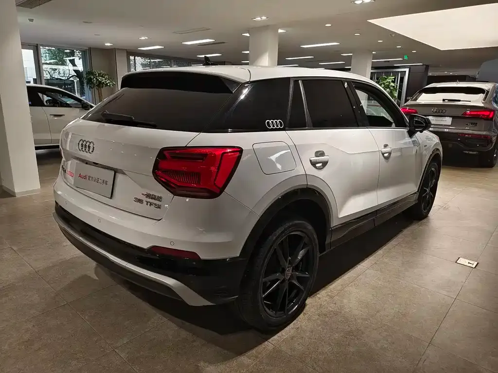 Audi Q2L 2021 из CN, фото 10