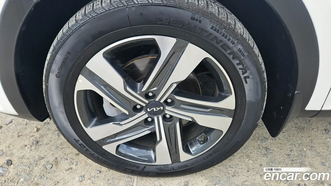 Kia Sorento — фото 5