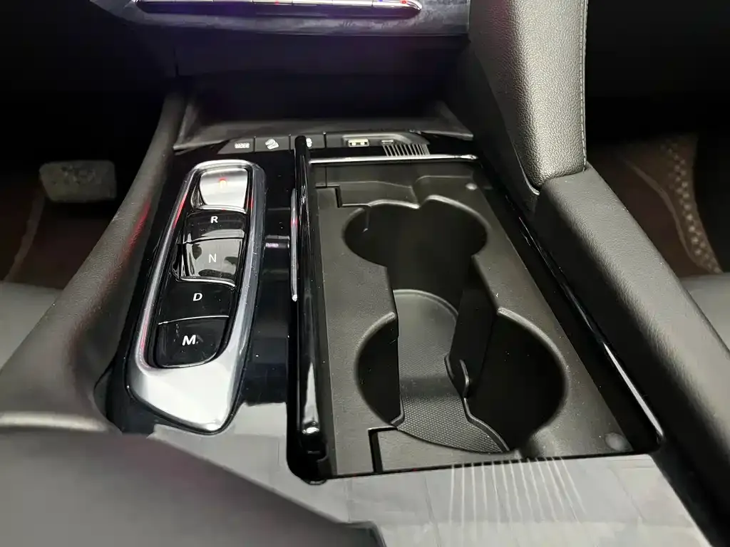 Buick Enclave 2022 из CN, фото 8