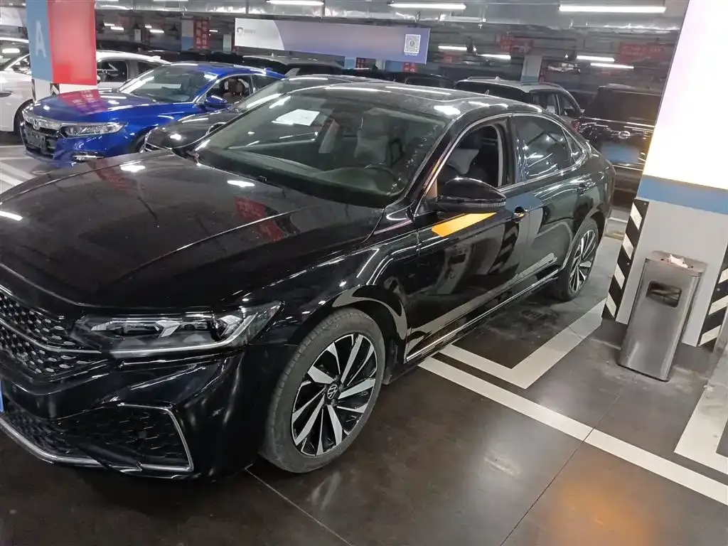 Volkswagen Passat 2022 из CN, фото 1