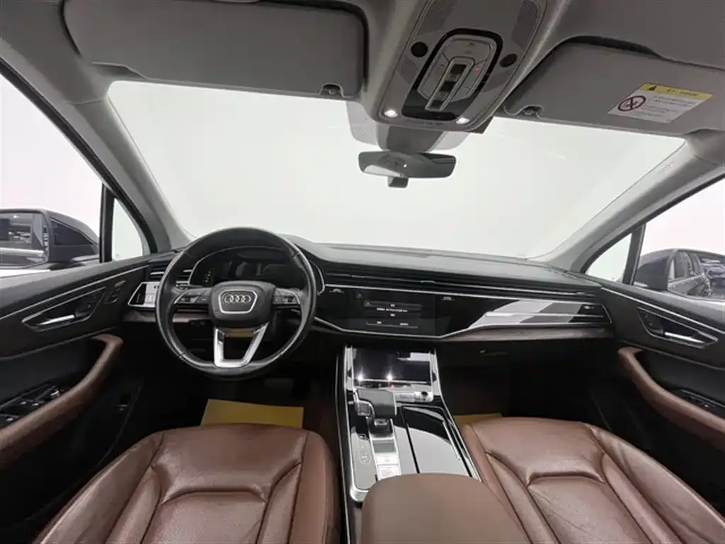 Audi Q7 2021 из CN, фото 10