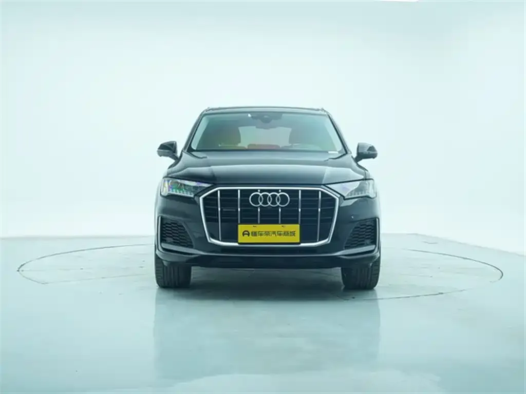 Audi Q7 2021 из CN, фото 3