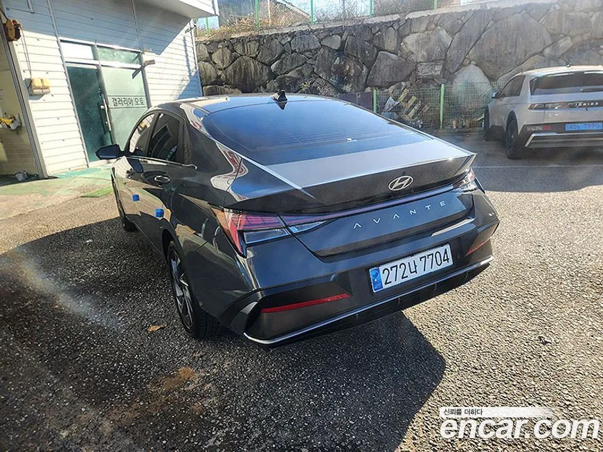 Hyundai AVANTE — фото 2