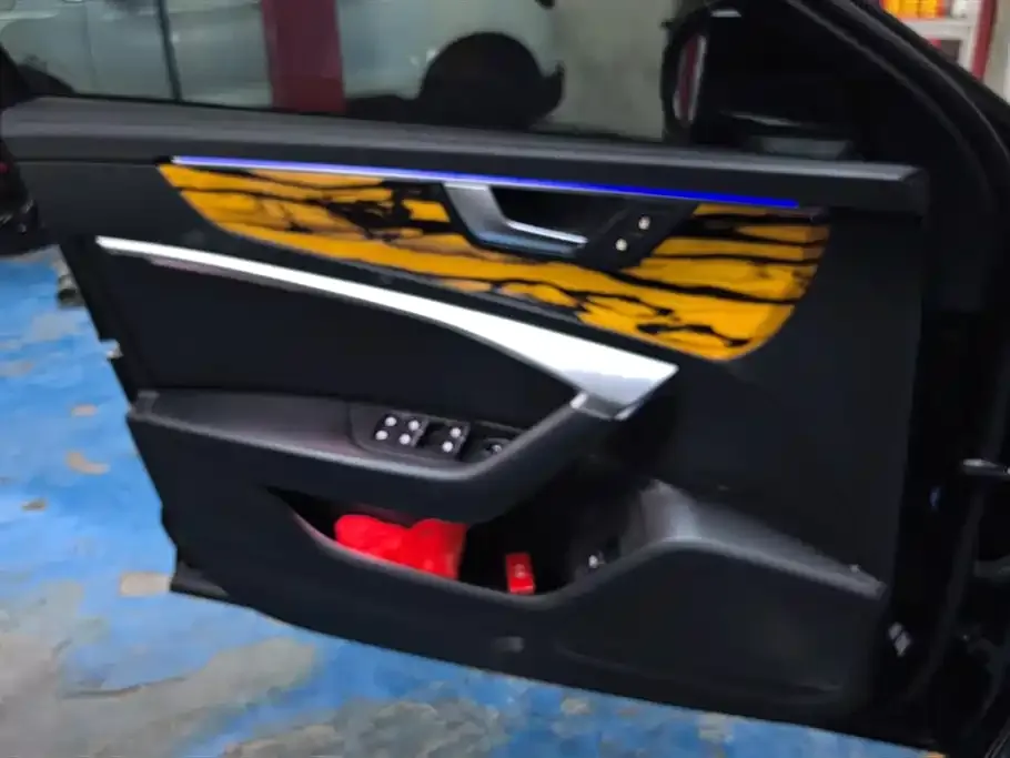 Audi A6L 2021 из CN, фото 7