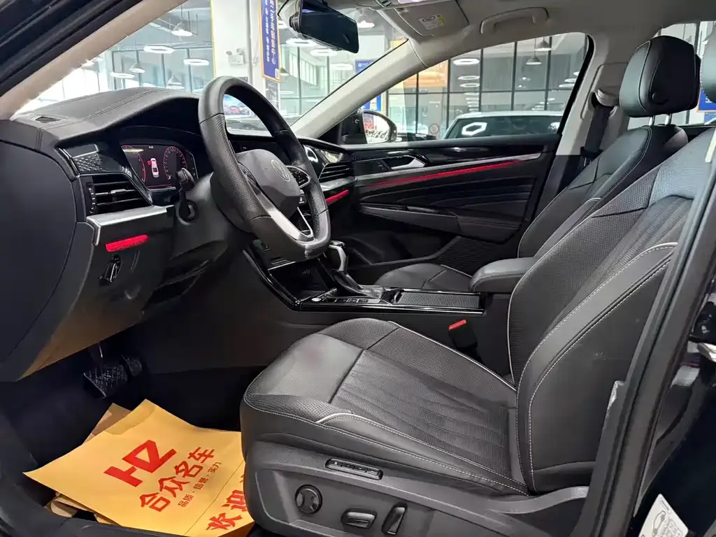 Volkswagen Passat 2022 из CN, фото 2