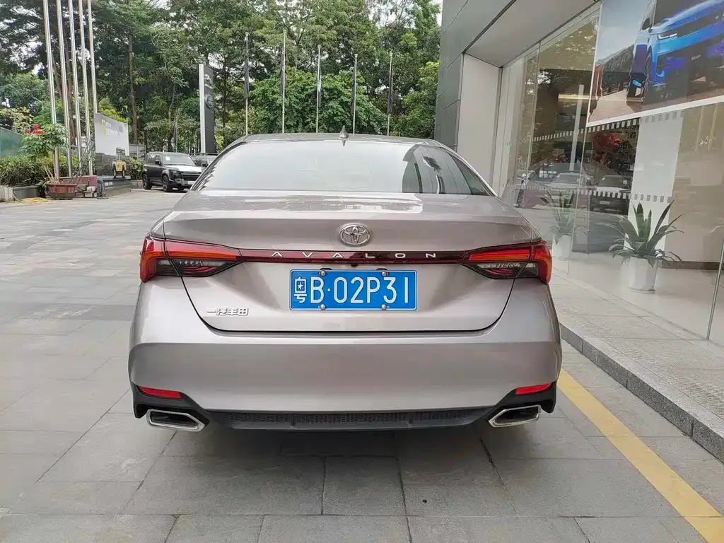 Toyota Avalon 2023 из CN, фото 9